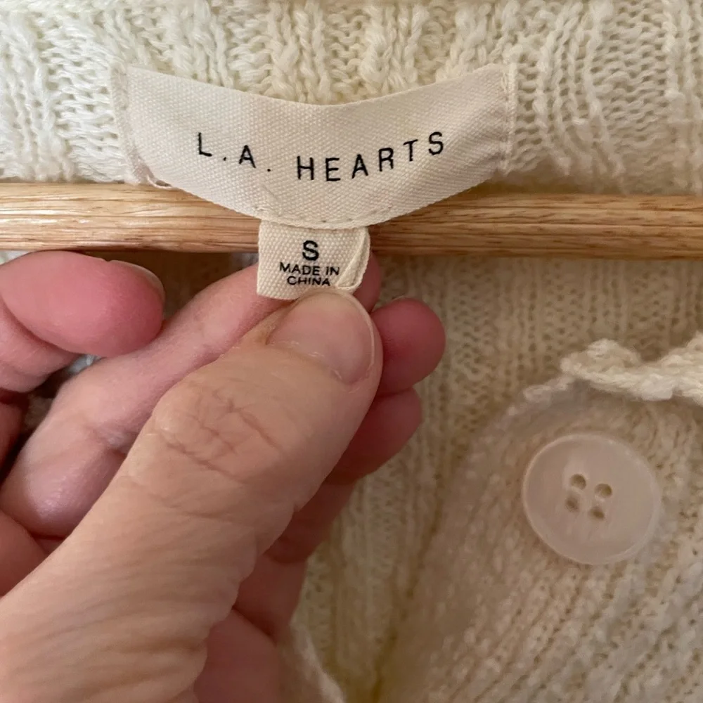 LA Hearts cropped V-neck cardigan ribbed knit design long sleeves button-up Sz S - Picture 2 of 4